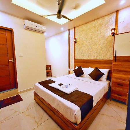 Apsara Residency Hotel Perintalmanna Kültér fotó