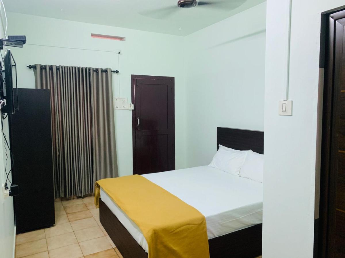 Apsara Residency Hotel Perintalmanna Kültér fotó