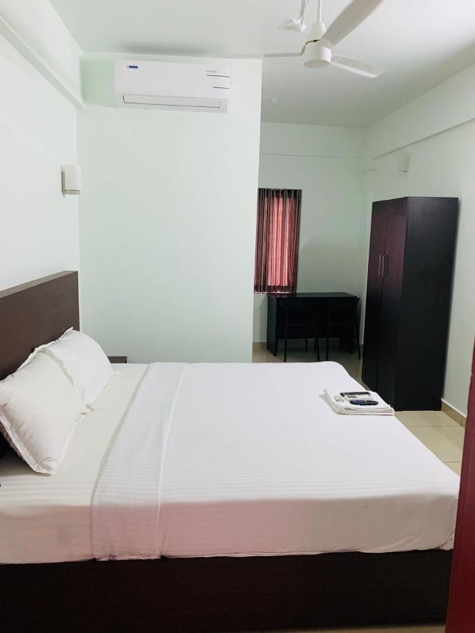 Apsara Residency Hotel Perintalmanna Kültér fotó