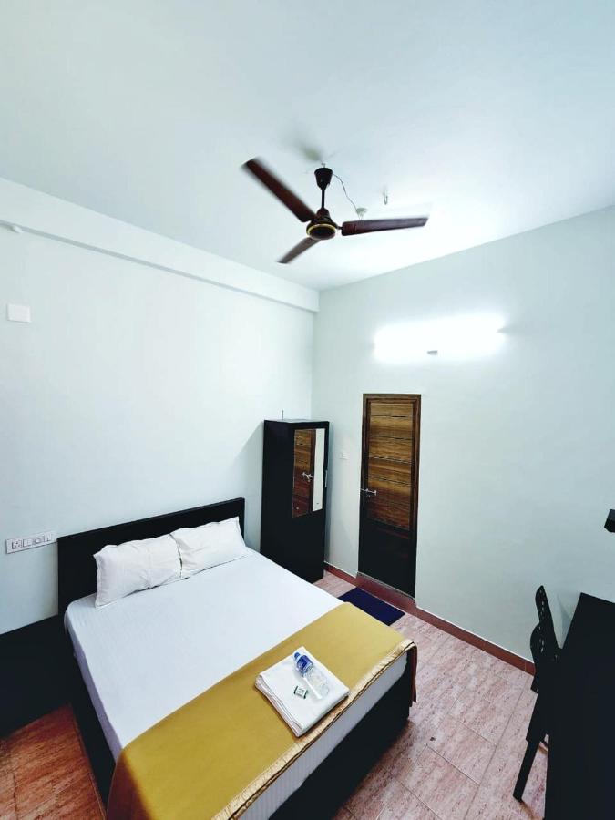 Apsara Residency Hotel Perintalmanna Kültér fotó