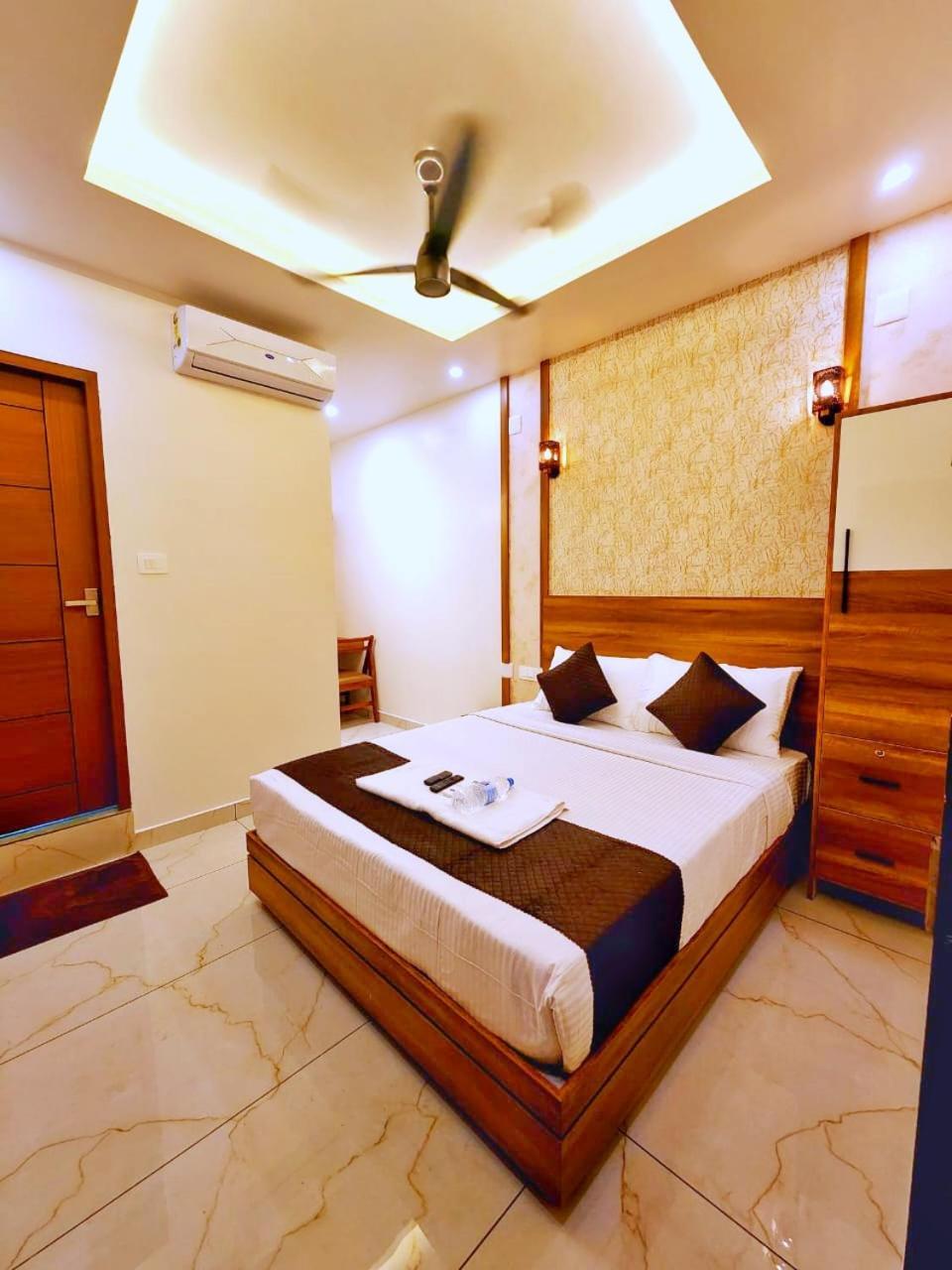 Apsara Residency Hotel Perintalmanna Kültér fotó