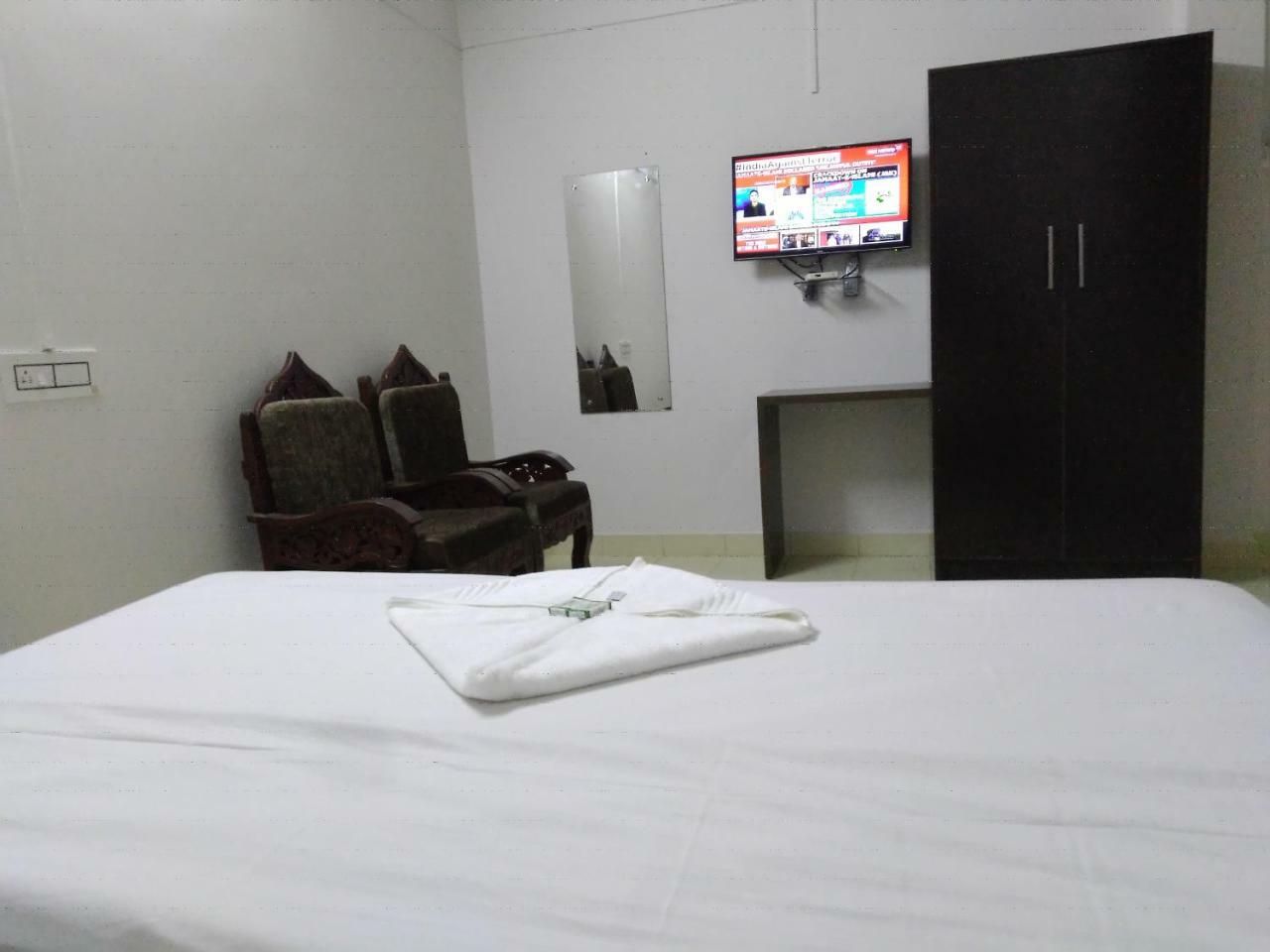 Apsara Residency Hotel Perintalmanna Kültér fotó